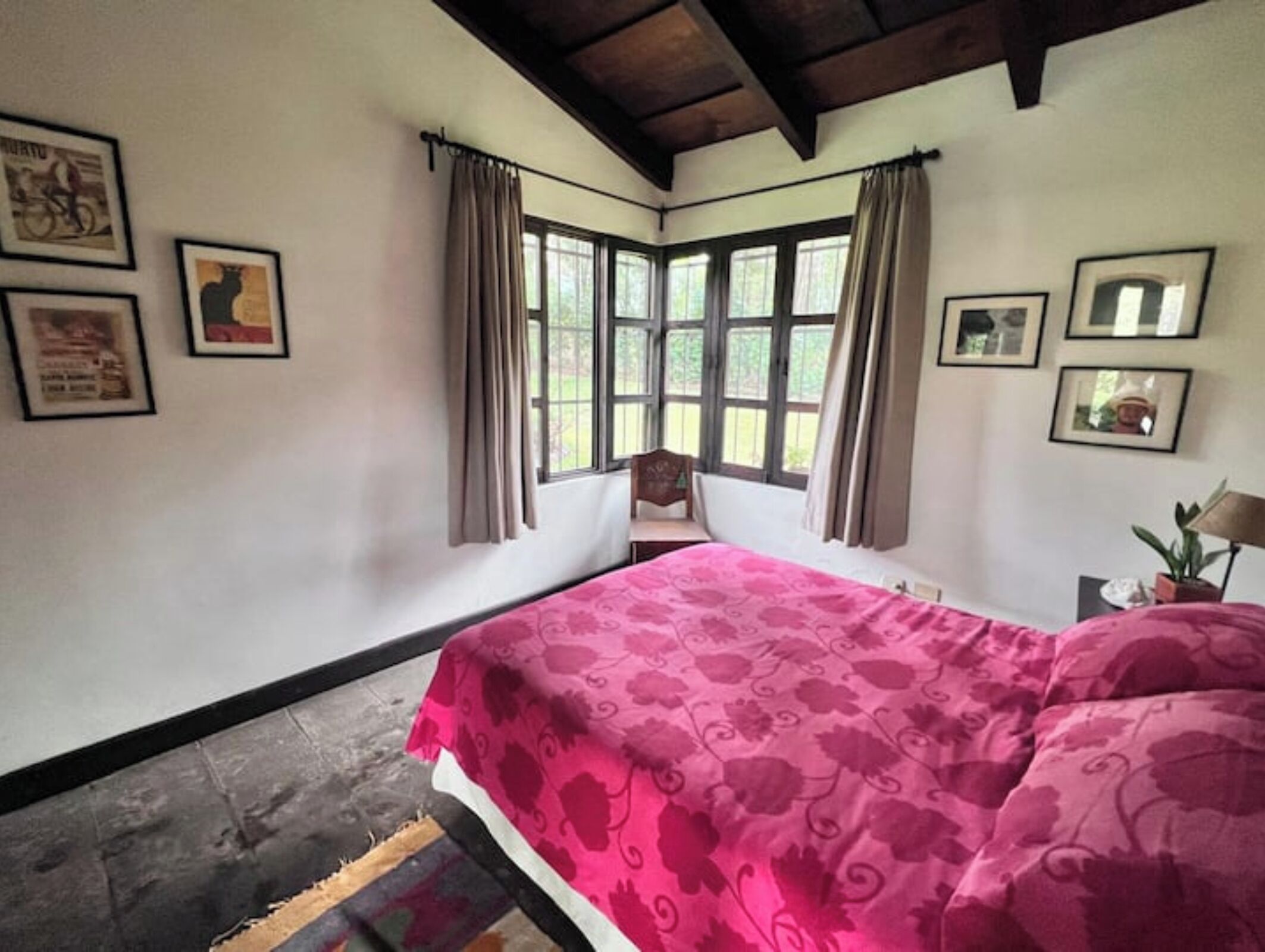 4 chambres, bureau, Wi-Fi gratuit, draps fournis