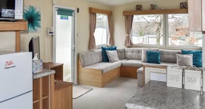 2 bedroom accommodation in Thorness, near Cowes