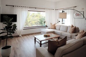 Living area - Villa Estrella (Nazaret)