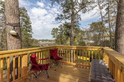 Davy Jones' Loft, Treehouse, and Treasure Hunt!