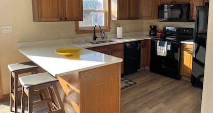 Only 10 min from WVU!