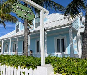 Exterior - Grand Turk Inn (Cockburn Town)