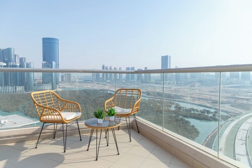 Bloomfields 1BR Ocean View in Oceanscape