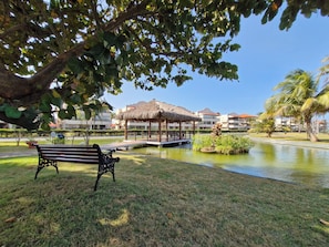 Property grounds - 3-bedroom apartment in fabulous Porto das Dunas Aquiraz with WiFi, fitness room (Porto das Dunas Aquiraz)