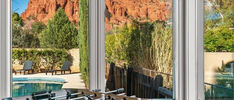 غرفة الألعاب