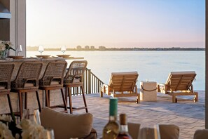 Outdoor dining - Intervillas Florida - Villa Xanadu (Cape Coral)