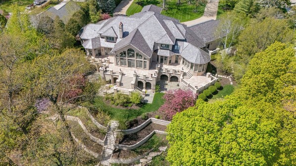 Exterior - Luxurious Riverfront, Indoor Golf, Gym, Nature paradise (Kaukauna)