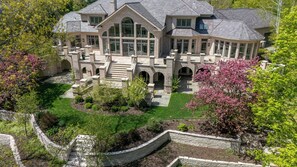 Exterior - Luxurious Riverfront, Indoor Golf, Gym, Nature paradise (Kaukauna)