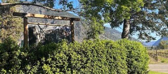 Taurean Vines Guest house