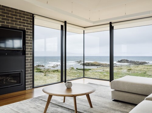 Pimelea - One Bedroom Luxury