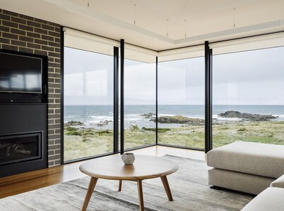 Pimelea - One Bedroom Luxury