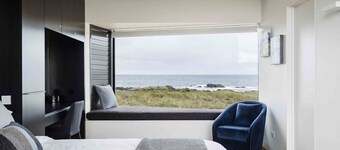 Pimelea - One Bedroom Luxury