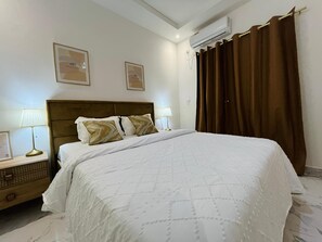 1 多间卧室、熨斗/熨衣板、WiFi、床单