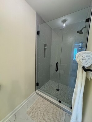 Douche, papier toilette