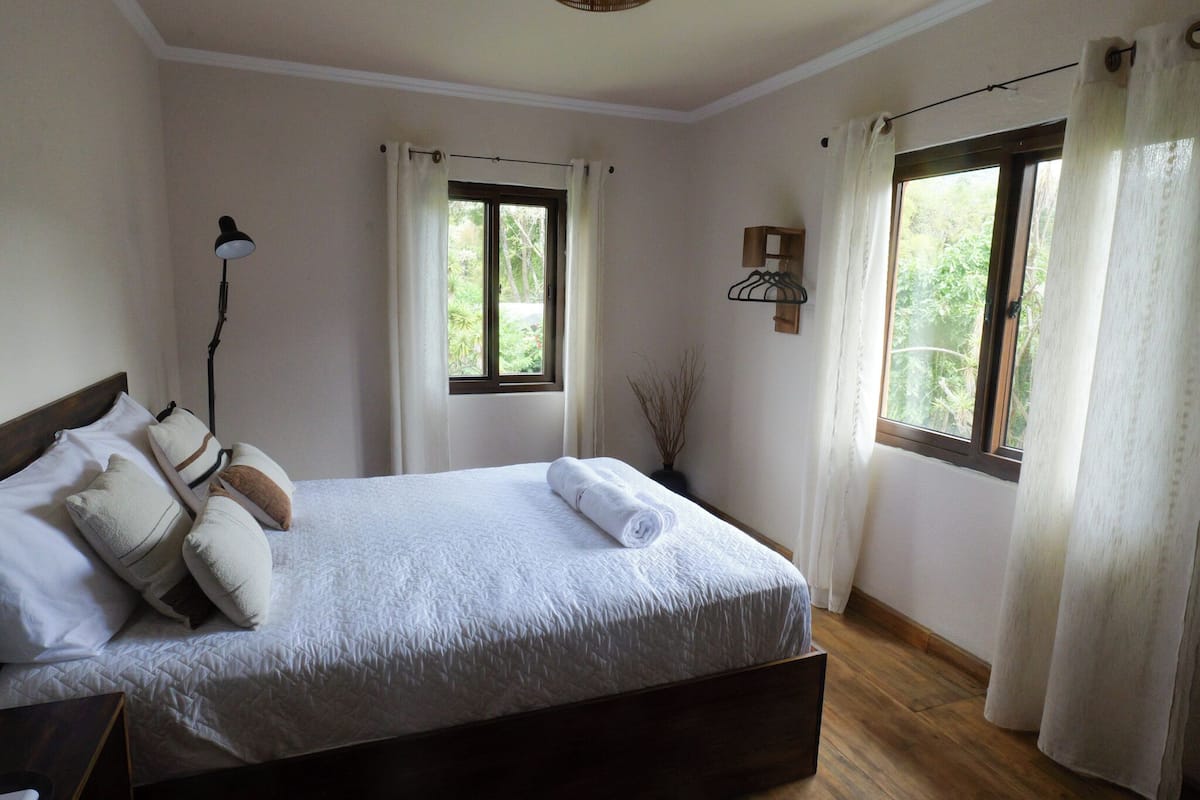 1 bedroom, desk, free WiFi