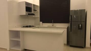 Microones i placa de cuina