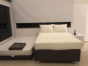 3 makuuhuonetta, Wi-Fi, vuodevaatteet, pääsy pyörätuolilla