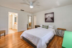 3 Schlafzimmer, Schreibtisch, Bügeleisen/Bügelbrett, Internetzugang