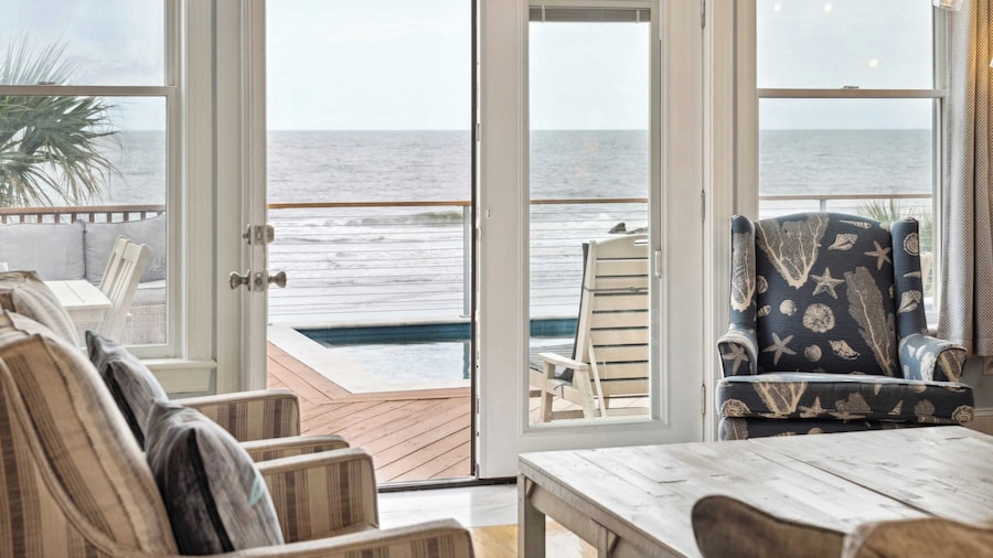 Oceanfront w/ Pool, Panoramic Deck Views, 5bdr Folly Ocean Breeze by Avantstay