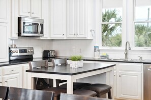 House (5 Bedrooms) | Interior - Oceanfront w/ Pool, Panoramic Deck Views, 5bdr Folly Ocean Breeze by Avantstay (Folly Beach)