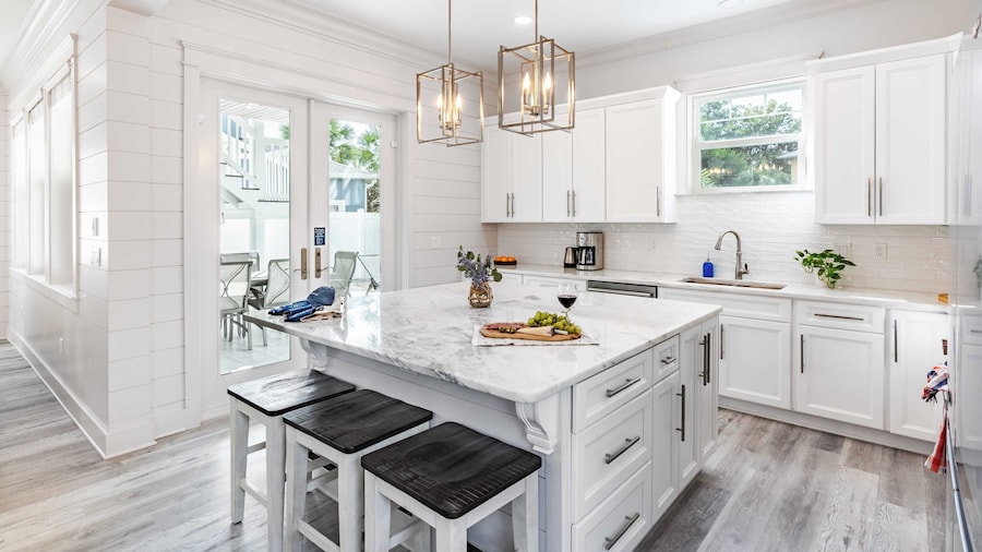 Modern 5bdr w/ Private Pool, 2 min Walk to the Beach! Montoute by Avantstay