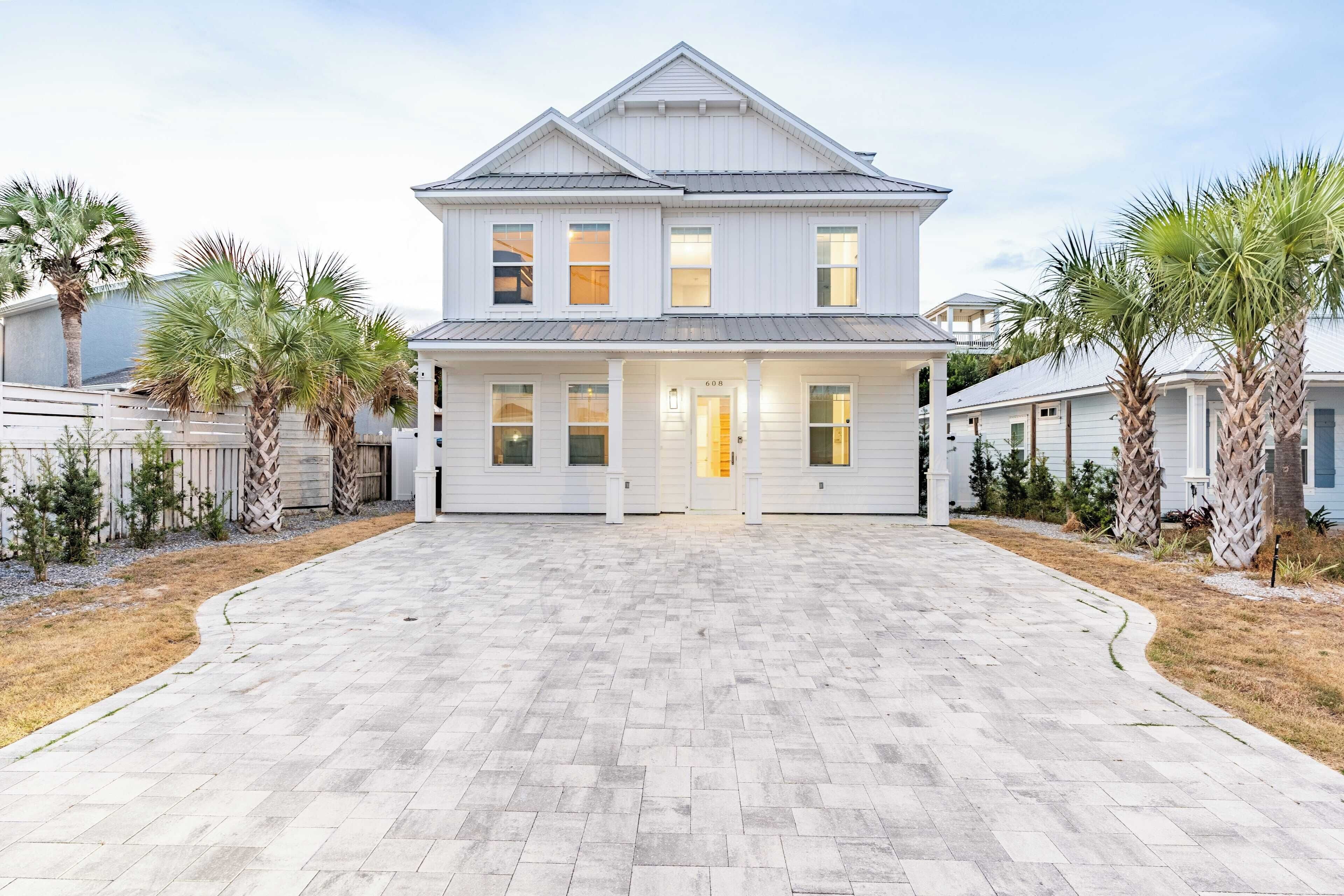 House (5 Bedrooms) | Interior