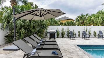 House (5 Bedrooms) | Interior