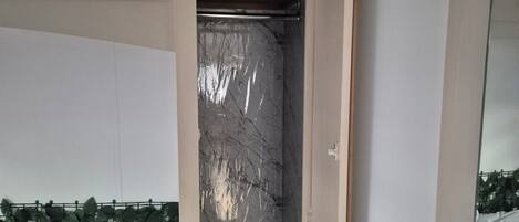 2 bedrooms, bed sheets