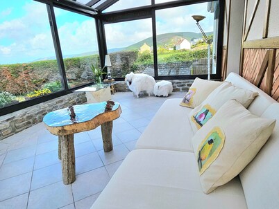 Facing Vauville sandy beach and sunset, your family garden retreat. Pet friendly