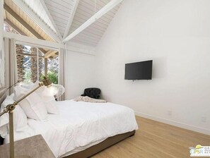 2 bedrooms, free WiFi, bed sheets - Prime location nestled at the rear of Mountain Cove (Indian Wells)