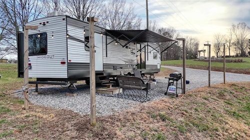 Mountain View Sip & Stay - near wineries, hikes, and towns!