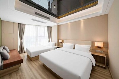 Xincheng Hotel (Yantai University International Expo Center Branch)