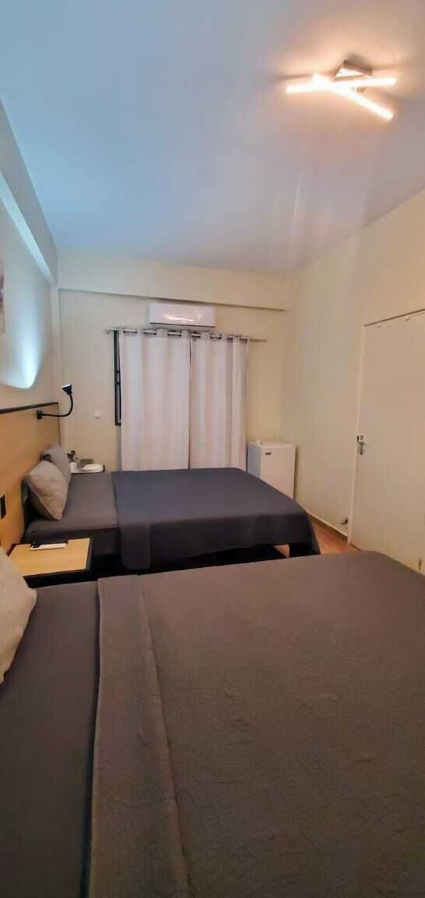 Caja de seguridad en la habitación, wifi gratis y ropa de cama 
