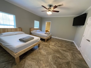 5 Schlafzimmer, WLAN, Bettwäsche