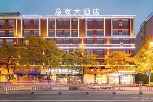 NOMC Hotel