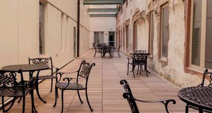 NEW Downtown Apartment - ADA Accessible, Parking Included, Walk to Beale & More!