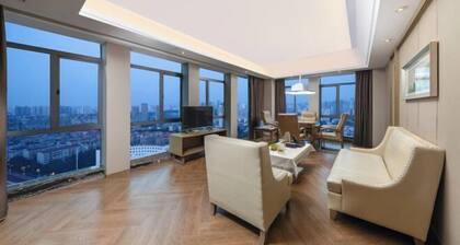 Junrui Huasheng International Hotel