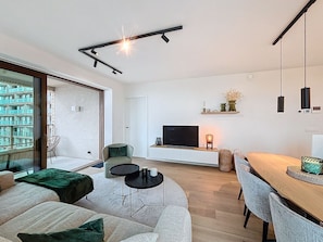 Fernseher