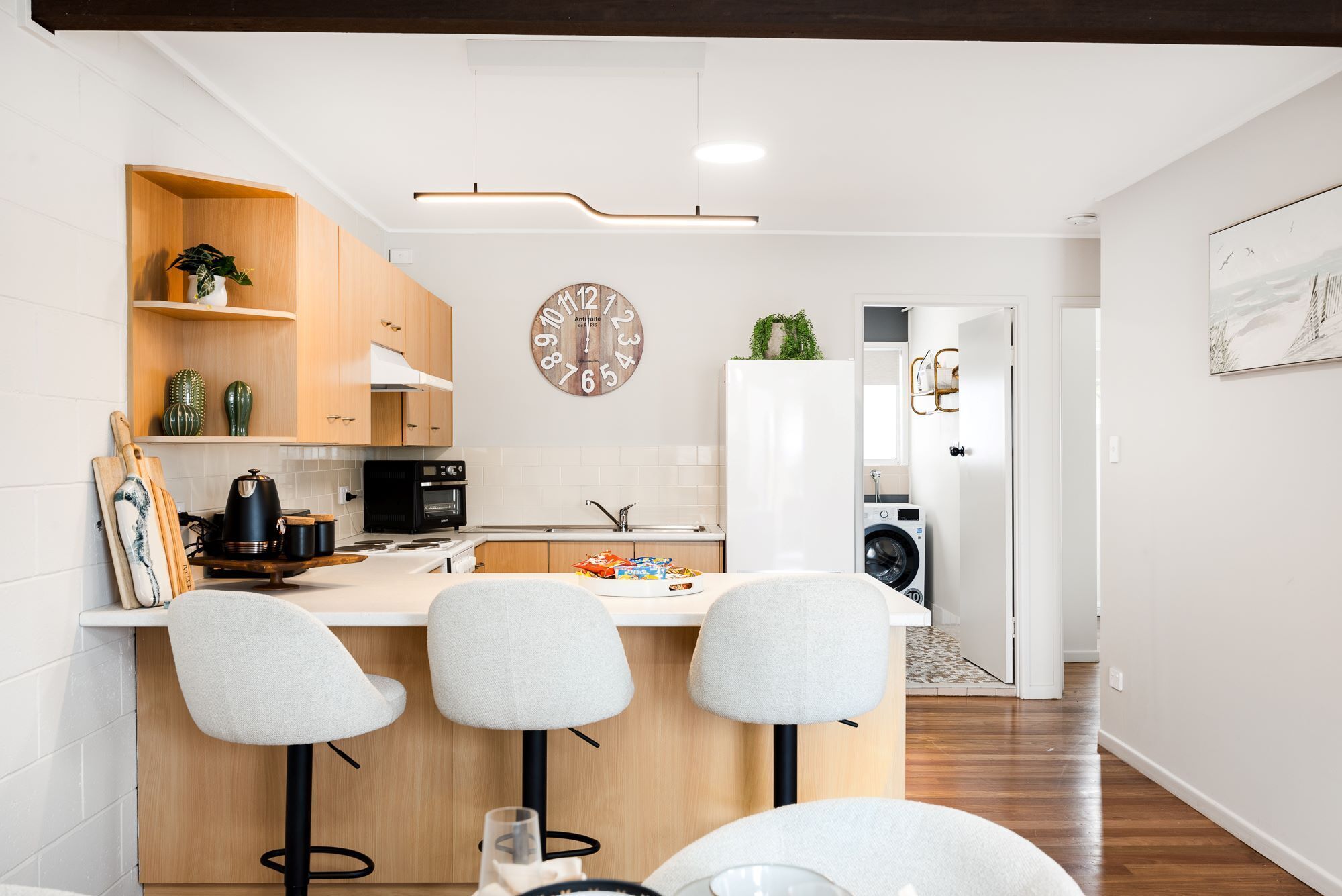 Micro-ondes, four, plaque de cuisson