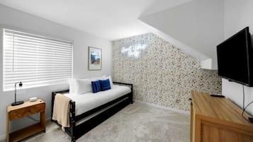 2 bedrooms, iron/ironing board, travel cot, WiFi