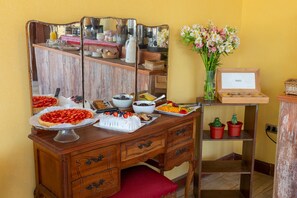 Petit déjeuner buffet compris tous les jours