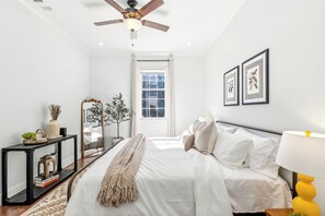 3 chambres, fer et planche à repasser, lit parapluie, Wi-Fi gratuit