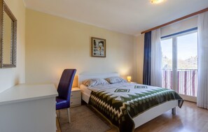 2 bedrooms, free WiFi, bed sheets - Stunning apartment in Porec with WiFi (Porec)