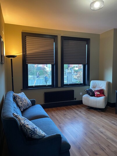 Modern 1-Bedroom Apartment in a Period Home, Next to Dublin’s Botanical Gardens