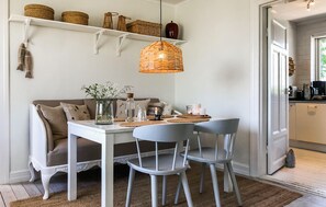 Dining - Gorgeous home in Gärsnäs with WiFi (Gärsnäs)