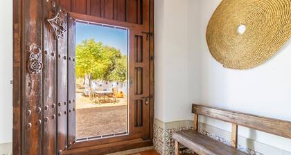 4 bedroom awesome home in Constantina