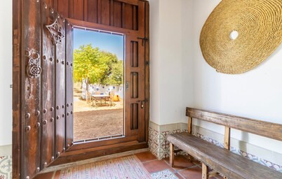 4 bedroom awesome home in Constantina