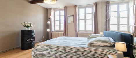4 habitaciones y wifi gratis