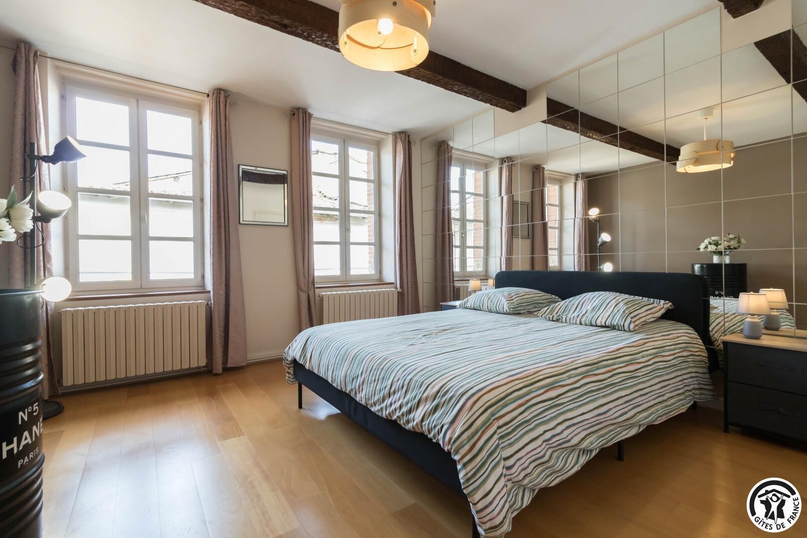 4 habitaciones y wifi gratis 