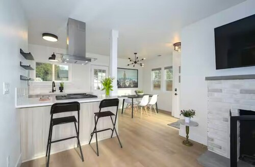 Charming 2 Bedroom Stay in Camas